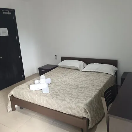 Magnolia מלון Saint Julian's