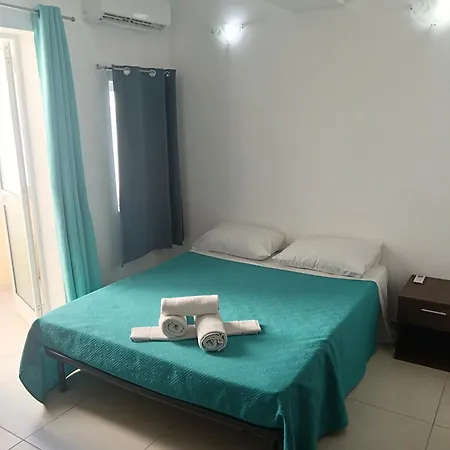 מלון Magnolia 3*